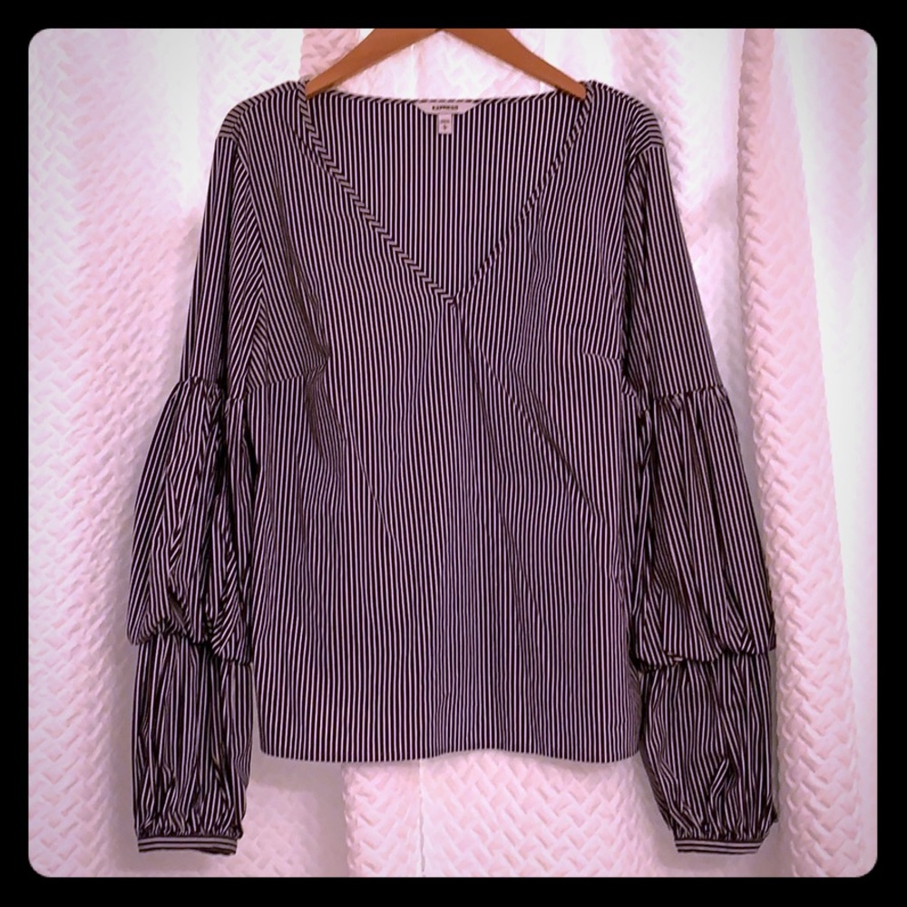 Express double Puff Sleeve striped top